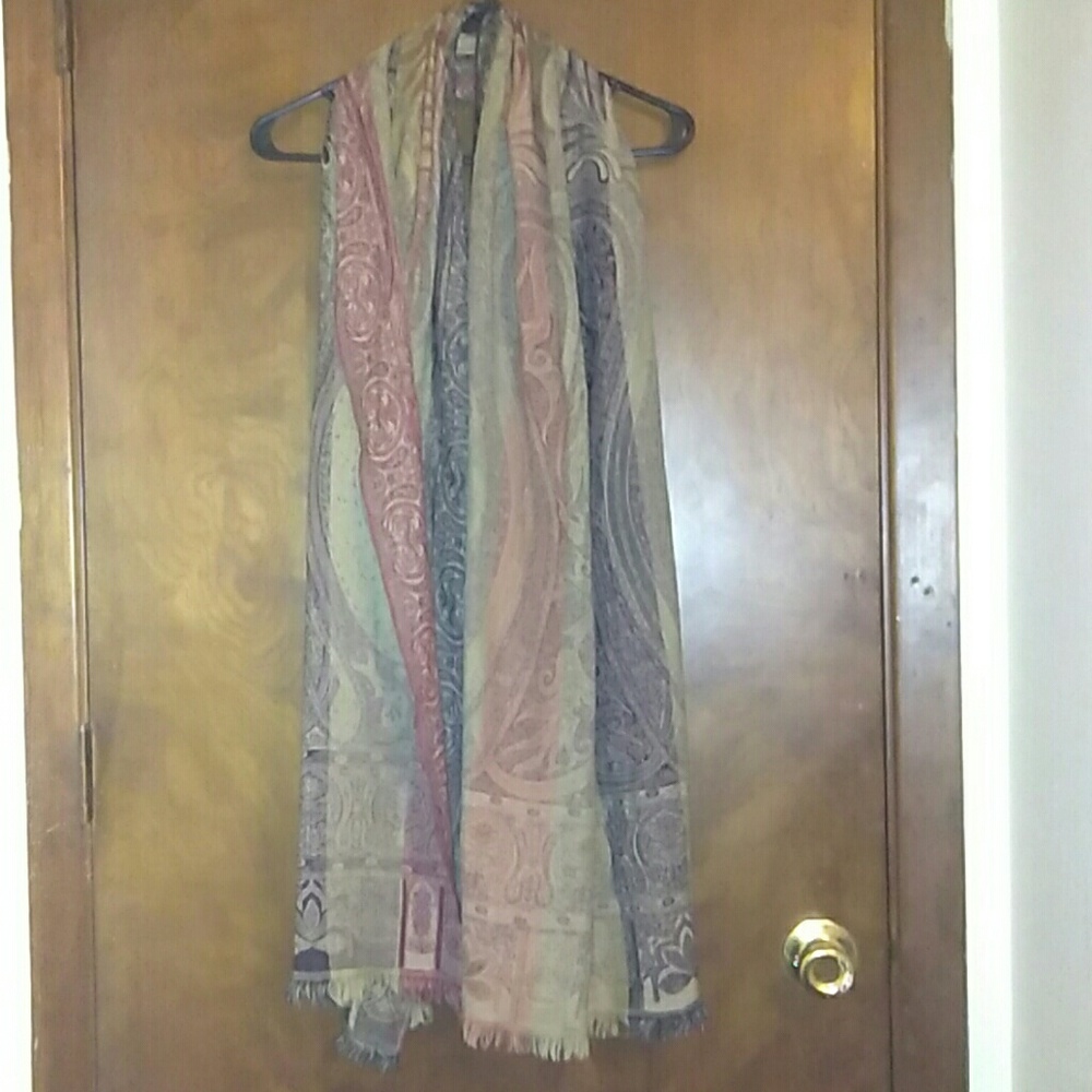 Scarf - Picture 4 of 4